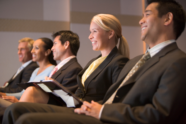 3 Tips On How to Capture & Focus Adults Attention During A Presentation